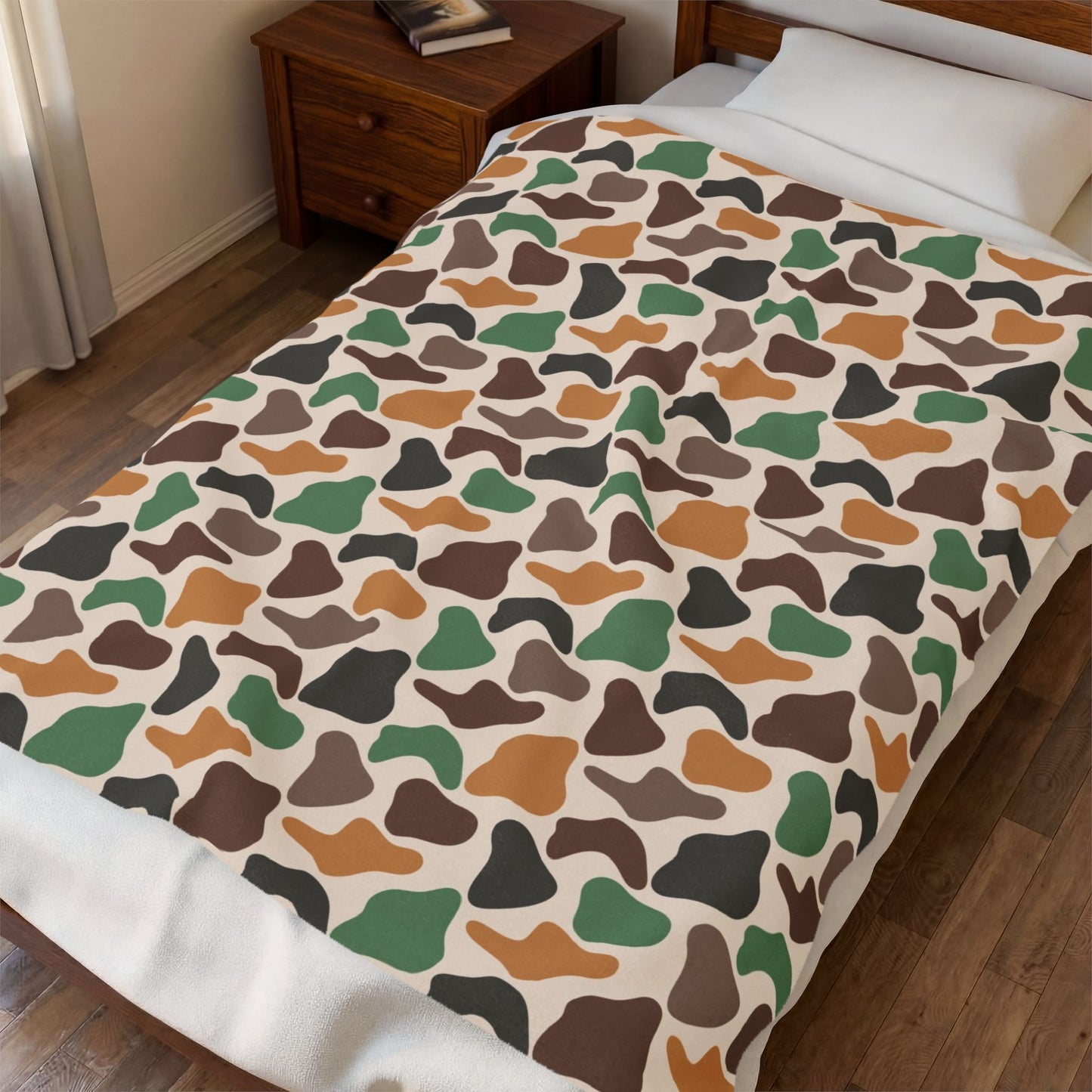 Camouflage Velveteen Plush Blanket - Cozy Fall Camo Throw